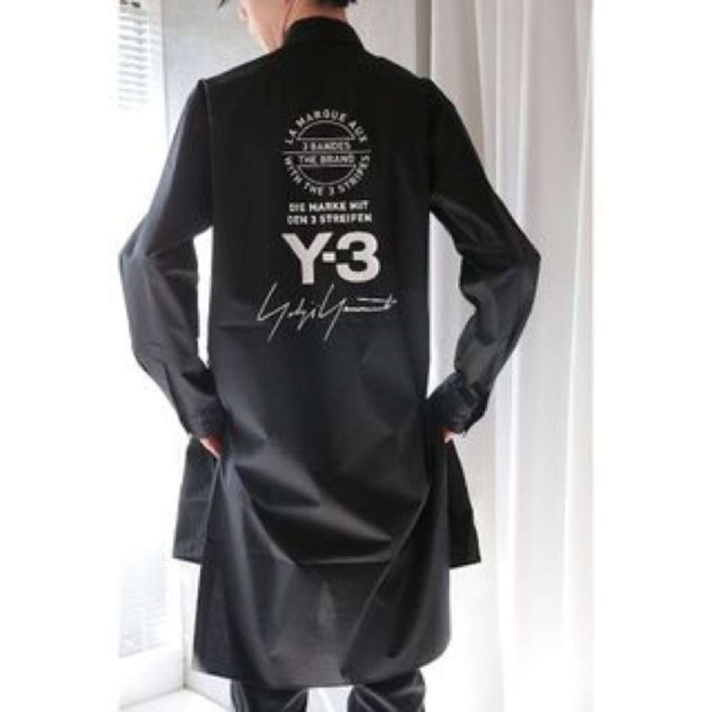 Y-3 shirt- logo